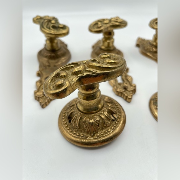 Antique Brass Doorknobs w/ Key Hole, Lot of 5 - Picture 2 of 6